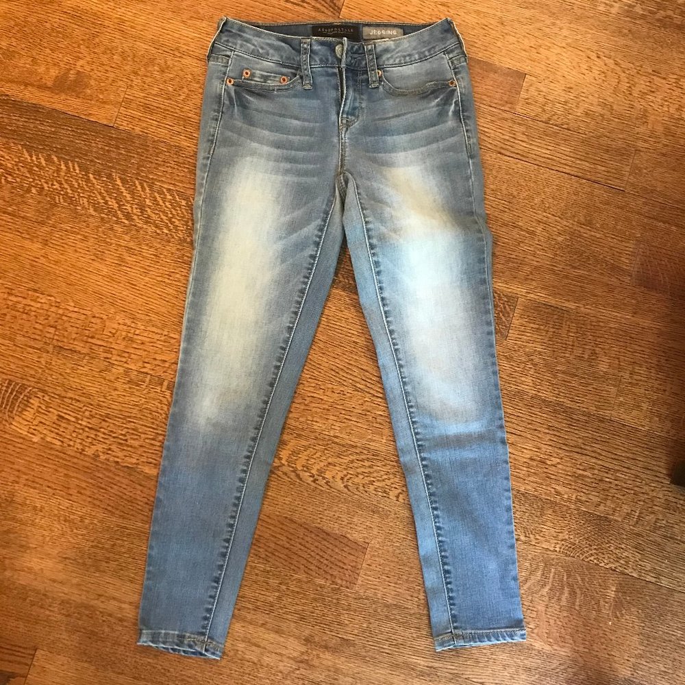 AEROPOSTALE SIZE 000 SHORT JEANS!!!